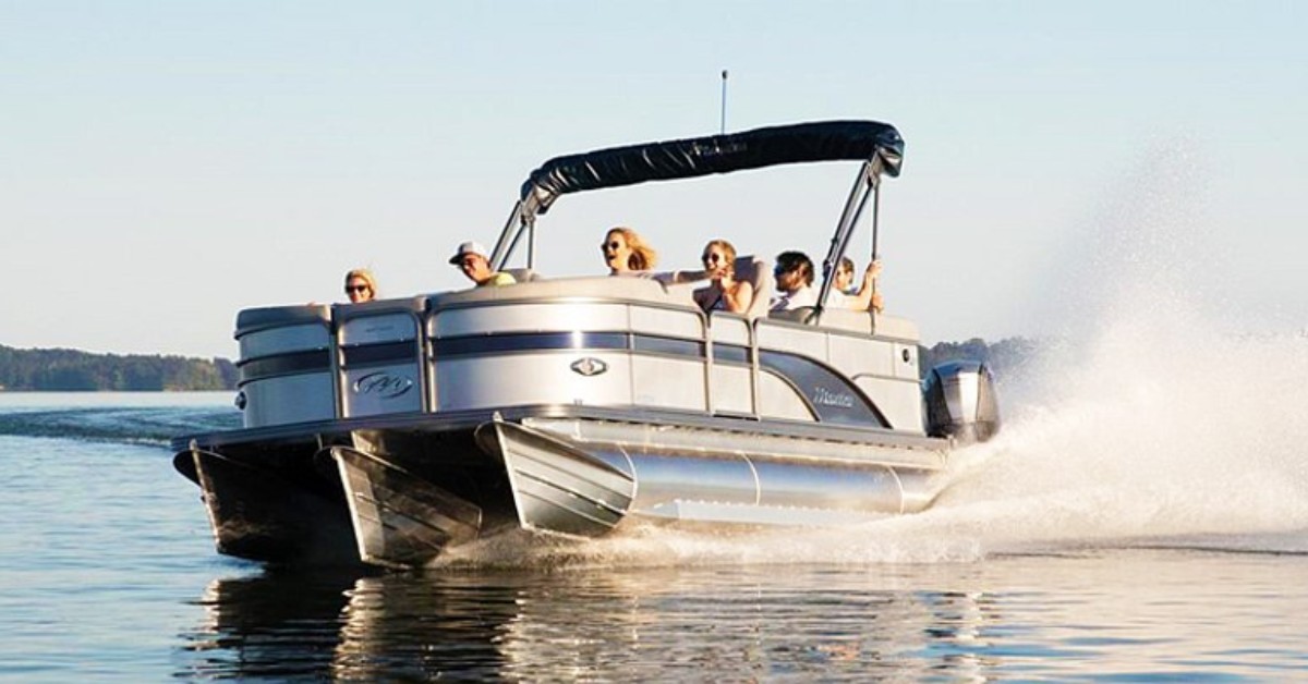 What is a Pontoon Boat & Why Should You Rent One in Lake Tahoe What is a Pontoon Boat & Why Should You Rent One in Lake Tahoe